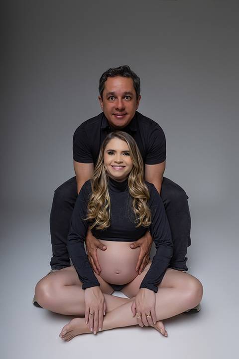Ensaio gestante em estúdio - Ipatinga - Damille Barros Fotografia'