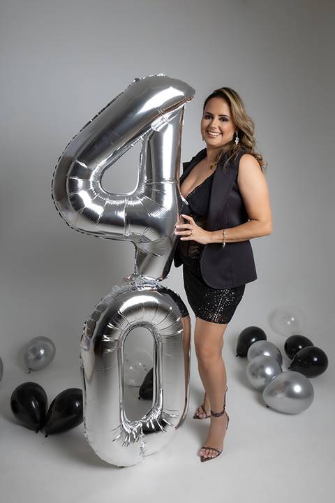 Ensaio de aniversário em estúdio - Ipatinga - Vale do Aço - ensaio feminino'