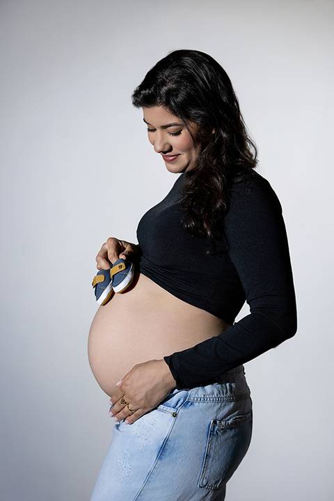Ensaio gestante em estúdio - Ipatinga - Damille Barros Fotografia'