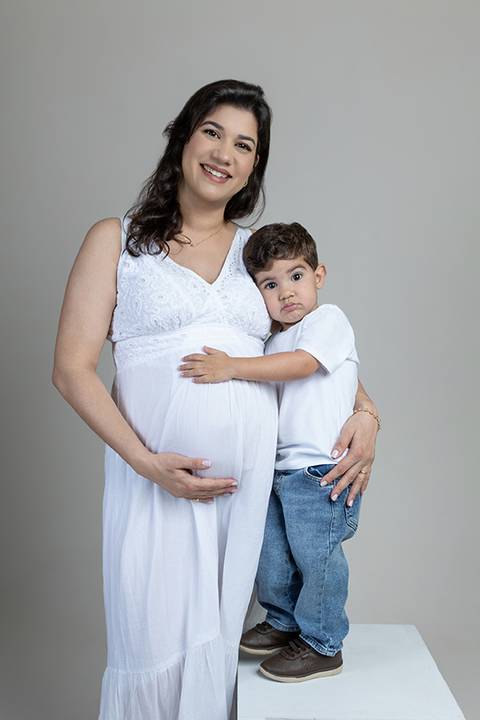 Ensaio gestante em estúdio - Ipatinga - Damille Barros Fotografia'