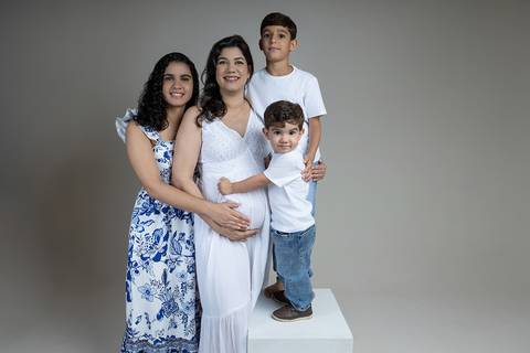 Ensaio gestante em estúdio - Ipatinga - Damille Barros Fotografia'
