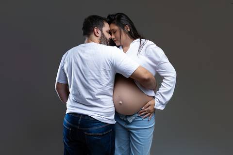 Ensaio gestante em estúdio - Ipatinga - DAmille Barros Fotografia'