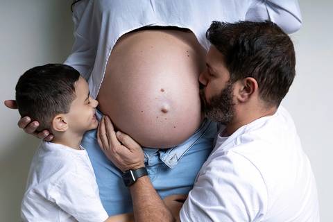 Ensaio gestante em estúdio - Ipatinga - DAmille Barros Fotografia'