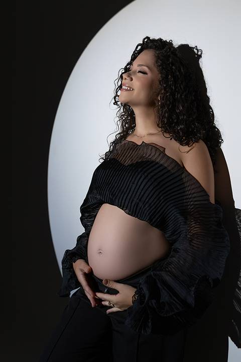 Ensaio gestante estúdio - Ipatinga - Damille Barros Fotografia'