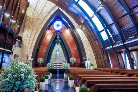 foto casamento em Alphaville, foto casamento igreja nossa senhora de lourdes Alphaville, fotografia de casamento em Alphaville, fotografia de casamento igreja Nossa Senhora de Lourdes Alphaville, casamento com carro antigo, carro antigo no casamento'