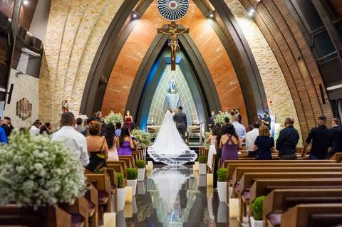 foto casamento em Alphaville, foto casamento igreja nossa senhora de lourdes Alphaville, fotografia de casamento em Alphaville, fotografia de casamento igreja Nossa Senhora de Lourdes Alphaville, casamento com carro antigo, carro antigo no casamento'