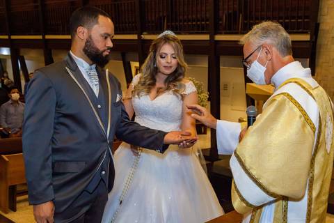 foto casamento em Alphaville, foto casamento igreja nossa senhora de lourdes Alphaville, fotografia de casamento em Alphaville, fotografia de casamento igreja Nossa Senhora de Lourdes Alphaville, casamento com carro antigo, carro antigo no casamento'