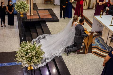foto casamento em Alphaville, foto casamento igreja nossa senhora de lourdes Alphaville, fotografia de casamento em Alphaville, fotografia de casamento igreja Nossa Senhora de Lourdes Alphaville, casamento com carro antigo, carro antigo no casamento'