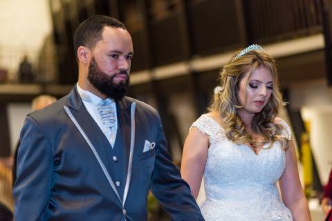 foto casamento em Alphaville, foto casamento igreja nossa senhora de lourdes Alphaville, fotografia de casamento em Alphaville, fotografia de casamento igreja Nossa Senhora de Lourdes Alphaville, casamento com carro antigo, carro antigo no casamento'