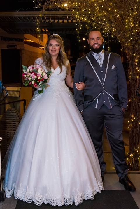 foto casamento em Alphaville, foto casamento igreja nossa senhora de lourdes Alphaville, fotografia de casamento em Alphaville, fotografia de casamento igreja Nossa Senhora de Lourdes Alphaville, casamento com carro antigo, carro antigo no casamento'