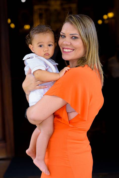 Fotografia de batizado na igreja Nossa Senhora do Brasil São Paulo. Fotos de batizado na igreja Nossa Senhora do Brasil São Paulo. Foto de batizado na igreja Nossa Senhora do Brasil São Paulo. foto de batizado em são paulo e Alphaville.'