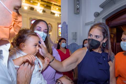 Fotografia de batizado na igreja Nossa Senhora do Brasil São Paulo. Fotos de batizado na igreja Nossa Senhora do Brasil São Paulo. Foto de batizado na igreja Nossa Senhora do Brasil São Paulo. foto de batizado em são paulo e Alphaville.'