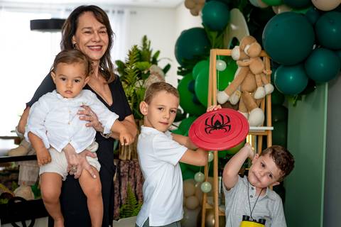 foto aniversario infantil, foto aniversario infantil em Alphaville, Espaço Villa 18 Alphaville, buffet infantil Alphaville, estação vai e vem, foto aniversario infantil espaço Lá Vem o Sol, salão de festa Alphaville, buffet planeta kids Alphaville.'