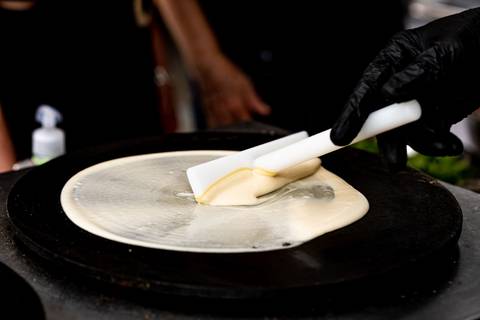 foto aniversário com crepe, foto de festa com crepe, fotografia de aniversario com crepe, foto de crepe, foto aniversario infantil com crepe em Alphaville, foto aniversario infantil em Alphaville, foto em buffet infantil Alphaville.'