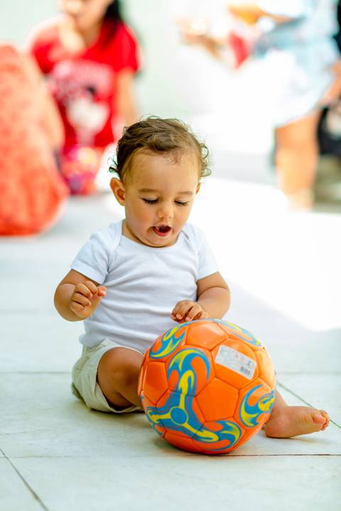 foto aniversario infantil, foto aniversario infantil em Alphaville, Espaço Villa 18 Alphaville, buffet infantil Alphaville, estação vai e vem, foto aniversario infantil espaço Lá Vem o Sol, salão de festa Alphaville, buffet planeta kids Alphaville.'