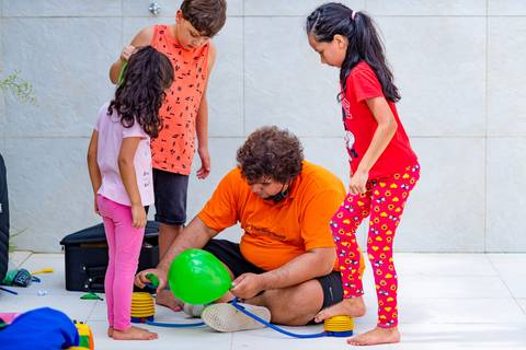 foto aniversário infantil com Túnel do Tempo Recreações, foto aniversario infantil, foto aniversario infantil em Alphaville, buffet infantil Alphaville, foto aniversario infantil espaço Lá Vem o Sol, Túnel do Tempo Recreações.'