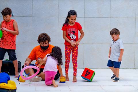 foto aniversário infantil com Túnel do Tempo Recreações, foto aniversario infantil, foto aniversario infantil em Alphaville, buffet infantil Alphaville, foto aniversario infantil espaço Lá Vem o Sol, Túnel do Tempo Recreações.'