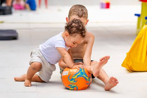 foto aniversario infantil, foto aniversario infantil em Alphaville, Espaço Villa 18 Alphaville, buffet infantil Alphaville, estação vai e vem, foto aniversario infantil espaço Lá Vem o Sol, salão de festa Alphaville, buffet planeta kids Alphaville.'