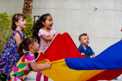 foto aniversário infantil com Túnel do Tempo Recreações, foto aniversario infantil, foto aniversario infantil em Alphaville, buffet infantil Alphaville, foto aniversario infantil espaço Lá Vem o Sol, Túnel do Tempo Recreações.'