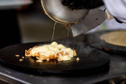 foto aniversário com crepe, foto de festa com crepe, fotografia de aniversario com crepe, foto de crepe, foto aniversario infantil com crepe em Alphaville, foto aniversario infantil em Alphaville, foto em buffet infantil Alphaville.'