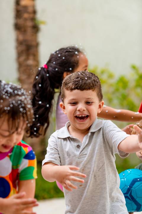 foto aniversário infantil com Túnel do Tempo Recreações, foto aniversario infantil, foto aniversario infantil em Alphaville, buffet infantil Alphaville, foto aniversario infantil espaço Lá Vem o Sol, Túnel do Tempo Recreações.'