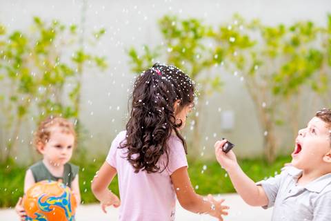 foto aniversário infantil com Túnel do Tempo Recreações, foto aniversario infantil, foto aniversario infantil em Alphaville, buffet infantil Alphaville, foto aniversario infantil espaço Lá Vem o Sol, Túnel do Tempo Recreações.'