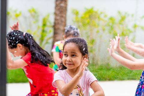 foto aniversário infantil com Túnel do Tempo Recreações, foto aniversario infantil, foto aniversario infantil em Alphaville, buffet infantil Alphaville, foto aniversario infantil espaço Lá Vem o Sol, Túnel do Tempo Recreações.'