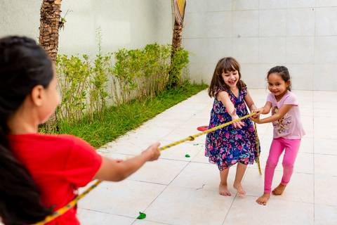 foto aniversário infantil com Túnel do Tempo Recreações, foto aniversario infantil, foto aniversario infantil em Alphaville, buffet infantil Alphaville, foto aniversario infantil espaço Lá Vem o Sol, Túnel do Tempo Recreações.'