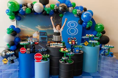 aniversário infantil, buffet estação diversão, alphaville, festa infantil, crianças, caminhões, tema caminhão, decoração caminhão, diversão, alegria, lúdico, brincadeiras direcionadas, variedades, conforto, monitores especializados, menu diversificado'