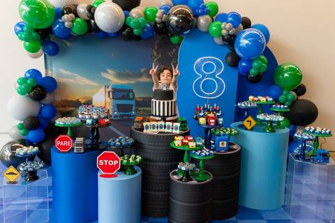 aniversário infantil, buffet estação diversão, alphaville, festa infantil, crianças, caminhões, tema caminhão, decoração caminhão, diversão, alegria, lúdico, brincadeiras direcionadas, variedades, conforto, monitores especializados, menu diversificado'