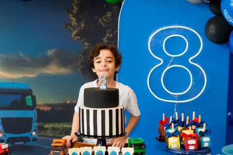 aniversário infantil, buffet estação diversão, alphaville, festa infantil, crianças, caminhões, tema caminhão, decoração caminhão, diversão, alegria, lúdico, brincadeiras direcionadas, variedades, conforto, monitores especializados, menu diversificado'