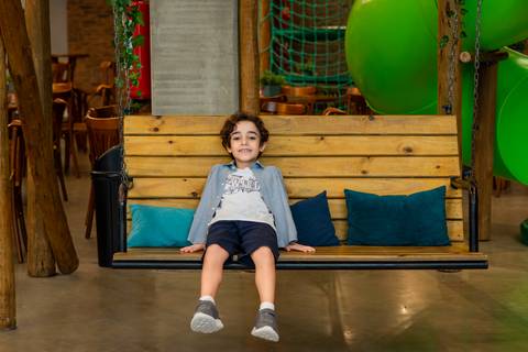 aniversário infantil, buffet estação diversão, alphaville, festa infantil, crianças, caminhões, tema caminhão, decoração caminhão, diversão, alegria, lúdico, brincadeiras direcionadas, variedades, conforto, monitores especializados, menu diversificado'