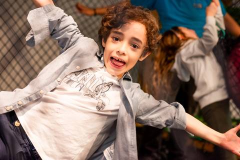 aniversário infantil, buffet estação diversão, alphaville, festa infantil, crianças, caminhões, tema caminhão, decoração caminhão, diversão, alegria, lúdico, brincadeiras direcionadas, variedades, conforto, monitores especializados, menu diversificado'