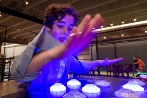 aniversário infantil, buffet estação diversão, alphaville, festa infantil, crianças, caminhões, tema caminhão, decoração caminhão, diversão, alegria, lúdico, brincadeiras direcionadas, variedades, conforto, monitores especializados, menu diversificado'