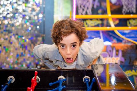 aniversário infantil, buffet estação diversão, alphaville, festa infantil, crianças, caminhões, tema caminhão, decoração caminhão, diversão, alegria, lúdico, brincadeiras direcionadas, variedades, conforto, monitores especializados, menu diversificado'