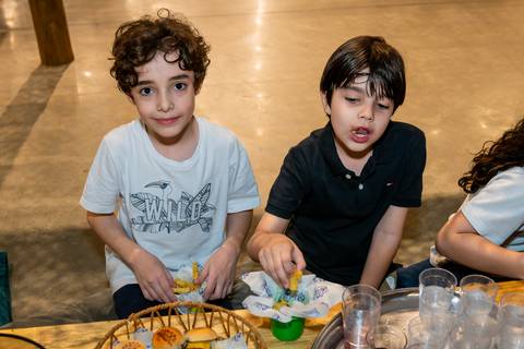 aniversário infantil, buffet estação diversão, alphaville, festa infantil, crianças, caminhões, tema caminhão, decoração caminhão, diversão, alegria, lúdico, brincadeiras direcionadas, variedades, conforto, monitores especializados, menu diversificado'