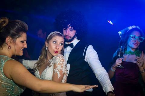 fotografia de casamento no armazém 465 Alphaville, fotografia de casamento em alphaville. noivos na festa do casamento'