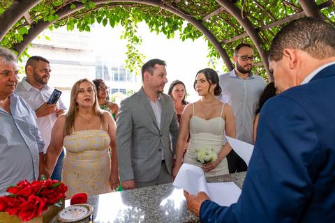 casamento civil Barueri, fotos de casamento no cartório, sessão de fotos no sítio, cerimônia de casamento civil, casamento no cartório de Barueri, casamento no sítio, amor e união, recém-casados, fotografia de casamento, fotógrafo de casamento, casamento '