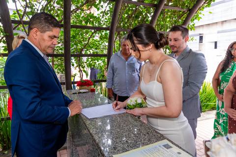 casamento civil Barueri, fotos de casamento no cartório, sessão de fotos no sítio, cerimônia de casamento civil, casamento no cartório de Barueri, casamento no sítio, amor e união, recém-casados, fotografia de casamento, fotógrafo de casamento, casamento '