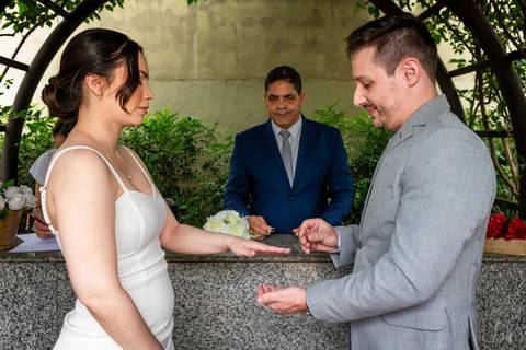 casamento civil Barueri, fotos de casamento no cartório, sessão de fotos no sítio, cerimônia de casamento civil, casamento no cartório de Barueri, casamento no sítio, amor e união, recém-casados, fotografia de casamento, fotógrafo de casamento, casamento '