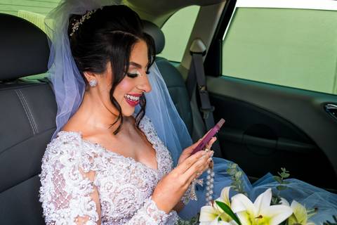 noiva no carro, Casamento Mirela e Felipe, A3 Photo, fotógrafo de casamento, Alphaville, Igreja Nossa Senhora de Lourdes, Espaço Savana, fotos de casamento, fotografia profissional, amor em imagens, casamento inesquecível, celebração, momentos especiais'