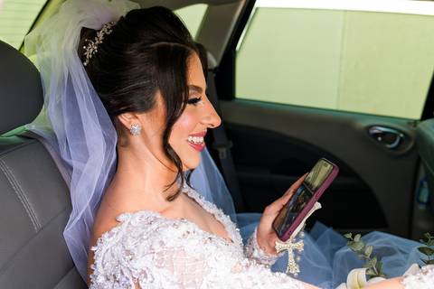 noiva no carro, Casamento Mirela e Felipe, A3 Photo, fotógrafo de casamento, Alphaville, Igreja Nossa Senhora de Lourdes, Espaço Savana, fotos de casamento, fotografia profissional, amor em imagens, casamento inesquecível, celebração, momentos especiais'