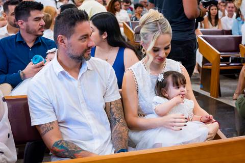fotografia de batizado, fotógrafo de batizado Alphaville, batizado Igreja Nossa Senhora de Lourdes, fotos de batizado profissional, batizado em Alphaville, fotógrafo infantil SP, ensaio de batizado, cerimônia de batizado, fotografia religiosa'
