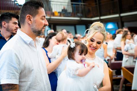 fotografia de batizado, fotógrafo de batizado Alphaville, batizado Igreja Nossa Senhora de Lourdes, fotos de batizado profissional, batizado em Alphaville, fotógrafo infantil SP, ensaio de batizado, cerimônia de batizado, fotografia religiosa'