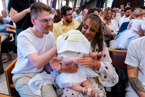 fotografia de batizado, fotógrafo de batizado Alphaville, batizado Igreja Nossa Senhora de Lourdes, fotos de batizado profissional, batizado em Alphaville, fotógrafo infantil SP, ensaio de batizado, cerimônia de batizado, fotografia religiosa'