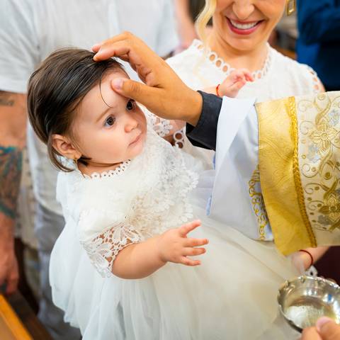 fotografia de batizado, fotógrafo de batizado Alphaville, batizado Igreja Nossa Senhora de Lourdes, fotos de batizado profissional, batizado em Alphaville, fotógrafo infantil SP, ensaio de batizado, cerimônia de batizado, fotografia religiosa'