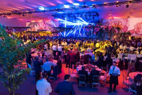 Fotografia de evento corporativo do aniversário do Alphaville Tênis Clube ATC 42 anos banda Titãs Branco Mello, Sérgio Britto e Tony Belloto'