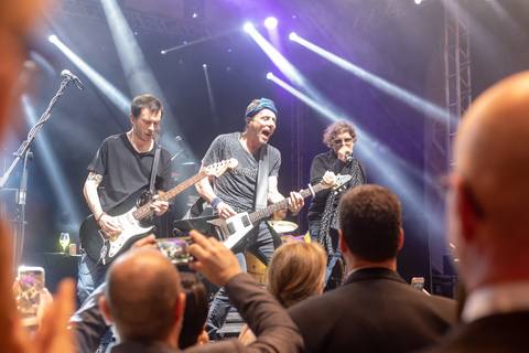 Fotografia de evento corporativo do aniversário do Alphaville Tênis Clube ATC 42 anos banda Titãs Branco Mello, Sérgio Britto e Tony Belloto'