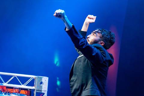 Fotografia de evento corporativo do aniversário do Alphaville Tênis Clube ATC 42 anos DJ Felipe Mar.'