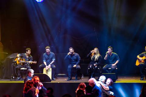 Fotografia de evento corporativo em Alphaville. Fotografia de evento corporativo do aniversário do alphaville tenis clube Foto de evento corporativo banda e dança na festa Alphaville Tênis Clube 43 anos'